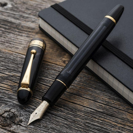 Pilot Custom 823 Fountain Pen - Transparent Black - Pure Pens